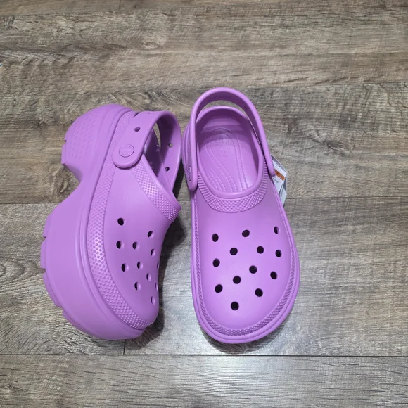Crocs Mega Crush Purple Clogs Women Size 8 - Picture 1 of 11